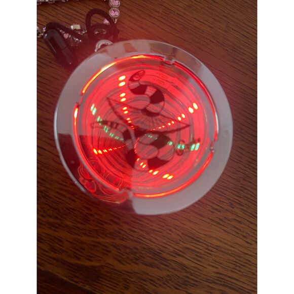 Flashing LED Light Show Pendant Prism Light Up Necklace Party Raving Fun Lights! - Picture 2 of 4